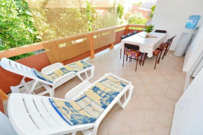 3 bedrooms appartement at Vir 250 m away from the beach with enclosed garden and wifi